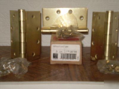 Satin brass finished 4.5 x 4.5 door hinges