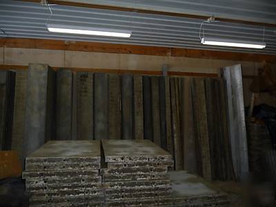 Used alum concrete wall forms vip textured & smooth set