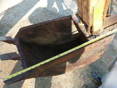 Bobcat skidsteer backhoe bucket attachment 