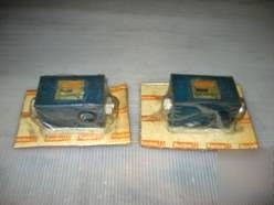 New lot of 2 - racine valves p/n 12-987306-76