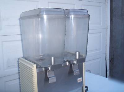 Crathco D25-4 twin bowl cold drink bubbler dispenser