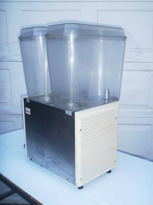 Crathco D25-4 twin bowl cold drink bubbler dispenser
