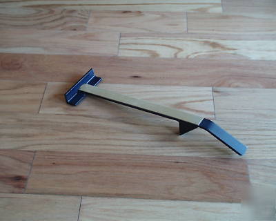 New * **big shot puller* wood floor sanders & installers