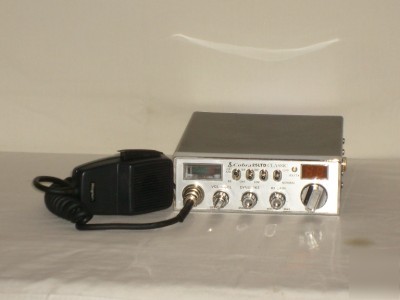Used & working cobra 25LTD classic cb radio with mic.