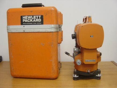 Hewlett packard hp 3820A electronic tacheometer survey
