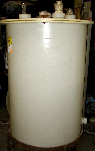 Nalgene 150GAL hdpe cylinder cone bottom tank & stand