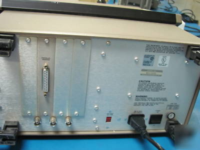 Tektronix 1230 32 channel logic analyzer