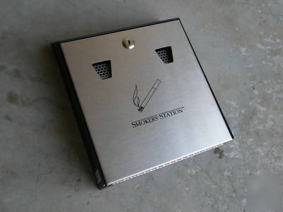 New united receptacle smokers station wall urn ( )