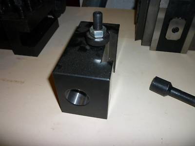 Quick change tool post 16