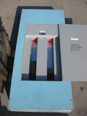 Square d i-line main lug panelboard 400AMP 600V 3P 4W 