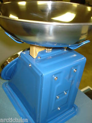 11 pound scale with bowl