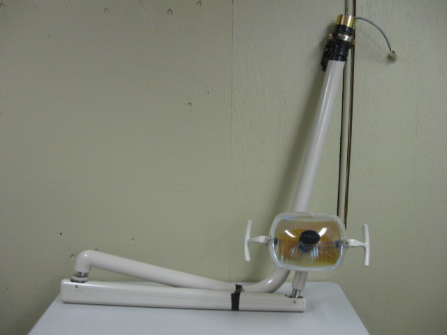 Adec radius 6300 dental cabinet patient exam lamp 120V