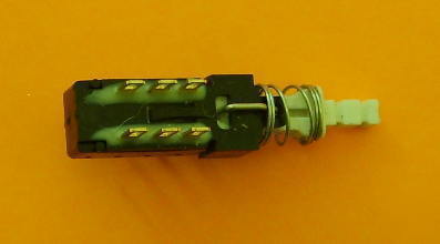 Dpdt pushbutton push-on/push-off for hp/agilent