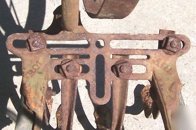 Vintage iron age hand garden wheel cultivator