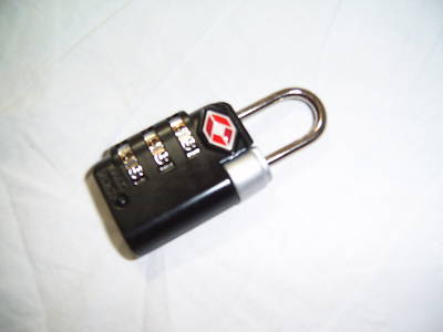 3-dial combination lock, resettable black nice