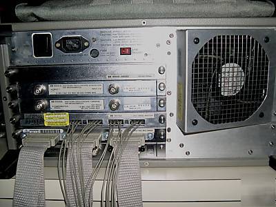 Hp 16500B logic analyzer sys / integrated oscilloscope