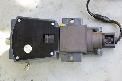 New ao 1036 old stock illuminator 4 ao microscope 8 