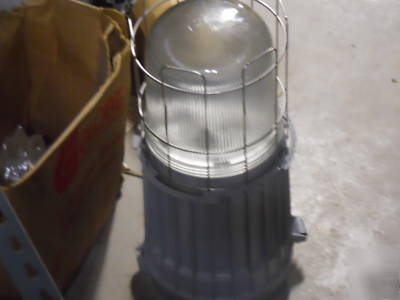 New crouse hinds explosionproof lights 250 watt mh 