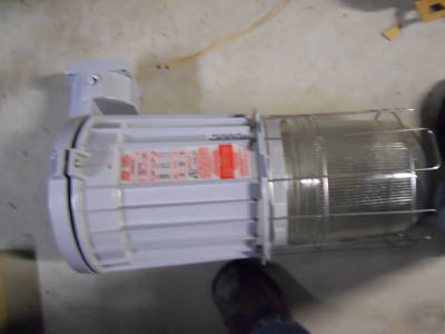 New crouse hinds explosionproof lights 250 watt mh 