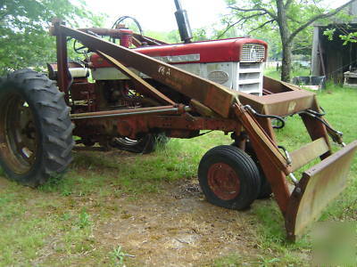Farmall 460 6 cyl gas tractor with loader no 
