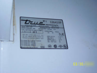 True glass door merchandiser: freezer (gdm-49F)