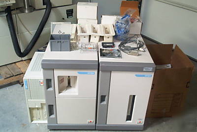 Vitek biomerieux microbial analyzing system