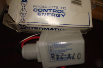 Intermatic K4141 threaded photocontrol 120 vac 