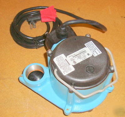 Little giant automatic sump pump .4HP 115 v 3240 gph