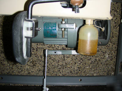 Pfaff zig zag industrial sewing machine model: 438