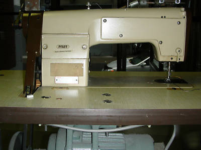 Pfaff zig zag industrial sewing machine model: 438