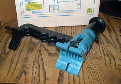 Beadmaster drywall bullnose cornerbead crimping tool