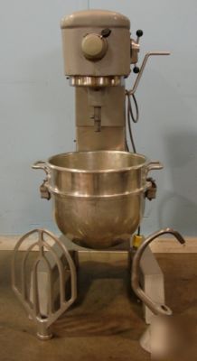 Hobart D300 30 quart mixer with attachments