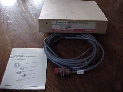 New cutler hammer E57SAL18T110E proximity sensor, in box