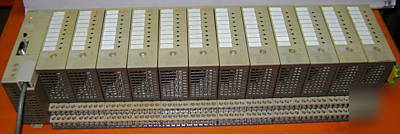 Siemens simatic S5 ET200U 6ES5 318-8MB12 wit i/o module