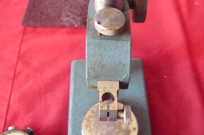 Fowler indicator stand with federal dial indicator.0001