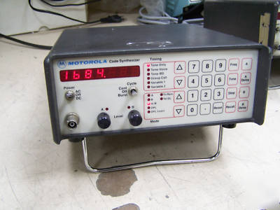 Motorola R1100A fsk code synthesizer