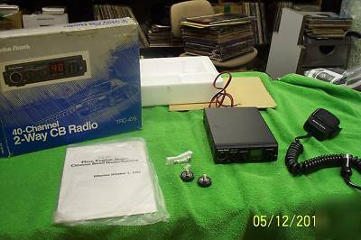 Radio shack 40 channel cb radio with box nice trc-479