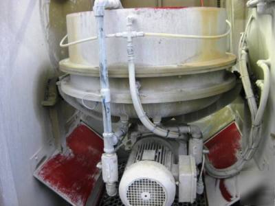 Rotofinish cenerifugal up-flow spin finisher