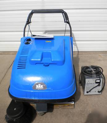 Windsor radius RWB34 warehouse sweeper w charger