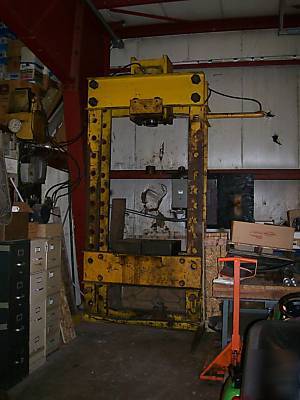 Enerpac 300 ton h-frame hydraulic press wheel press