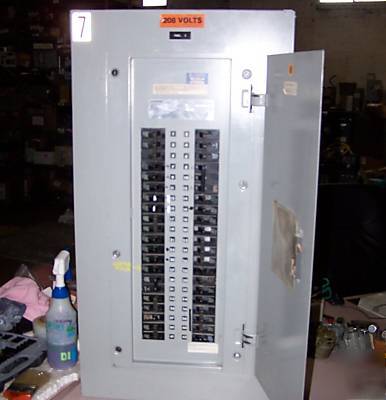 Siemens 225 amp main lug electrical panelboard cdp-7 