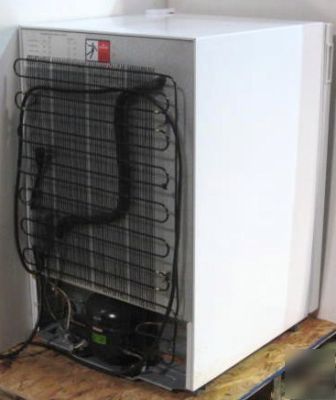 Kendro vwr U2005GA14 undercounter lab refrigerator -20Â°