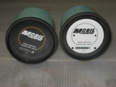 Lot of 2 - beede mobil sweper gauges P803751