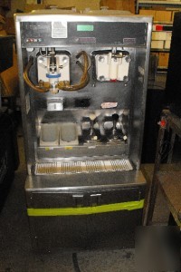 Taylor milkshake sundae ice cream machine 8634HT
