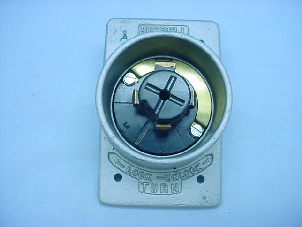 Hubbell locking plug receptacle 30A 600V 20A 250VDC
