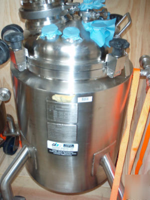 Microfluidics microfluidizer ross mixer oil phase tanks