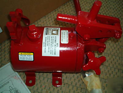 Surplus prince mfg hydraulic hand pump pm-hp-5 1/2 gal.