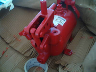 Surplus prince mfg hydraulic hand pump pm-hp-5 1/2 gal.