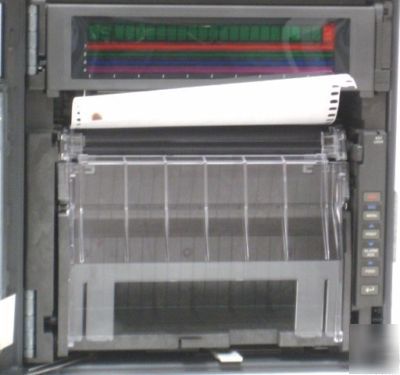 Yokogawa UR1800 437003 R1/S206 3-pen chart recorder