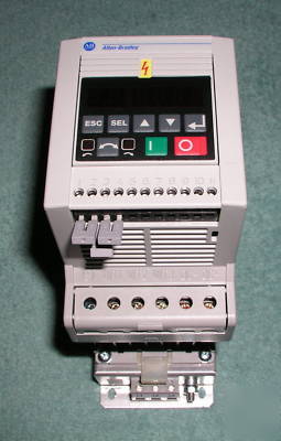 Allen-bradley 160-AA02NPS1 ac drive 160-rfb 160-P1 